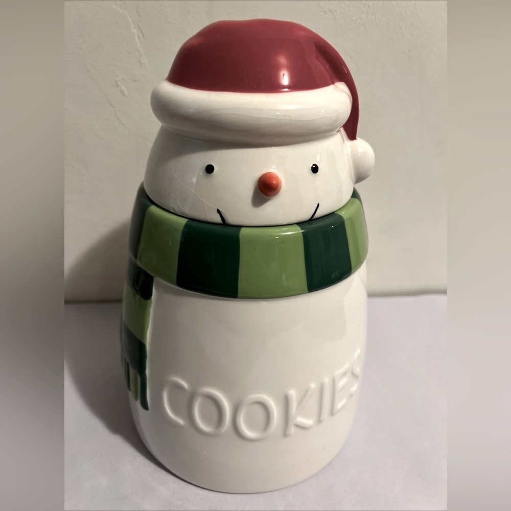 2015 HALLMARK SNOWMAN W/SANTA HAT & SCARF 9” CERAMIC COOKIE Jar Christmas EUC